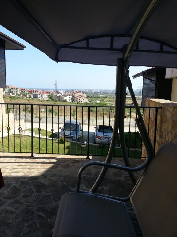 Menada Sunny Hill Villa Kosharitsa Exterior photo